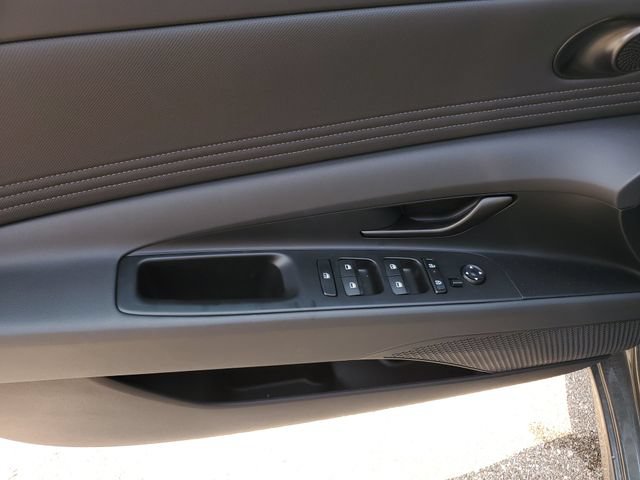 New 2026 Hyundai Elantra SEL Sport FWD image 18