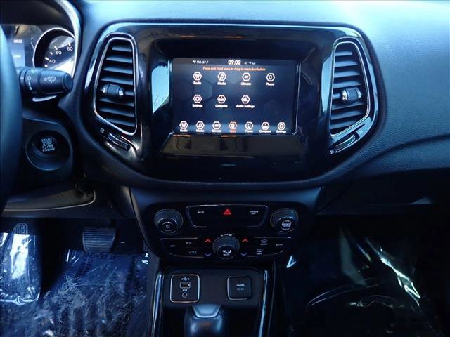 Used 2020 Jeep Compass Latitude image 15