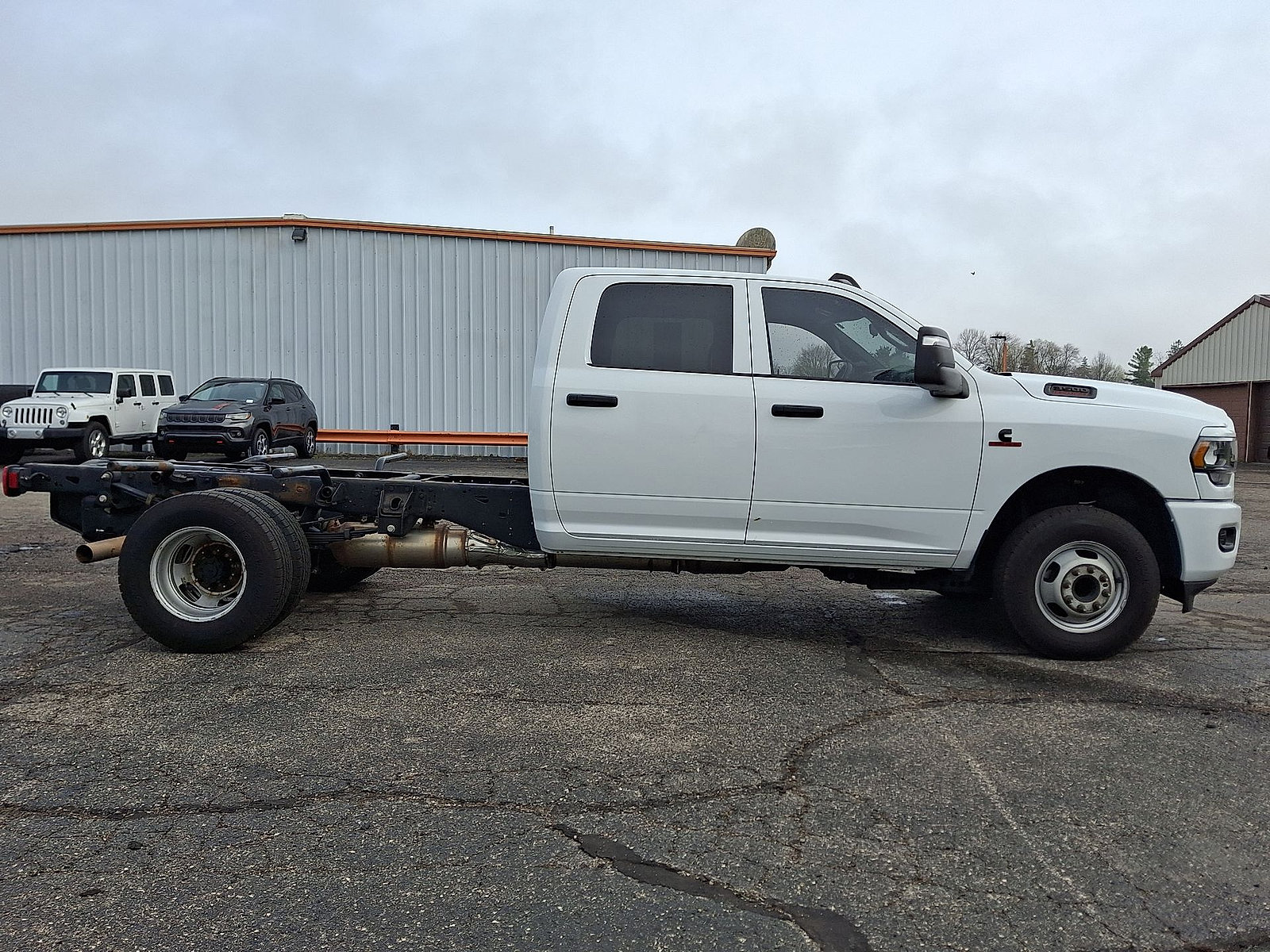 Used 2023 RAM 3500 Tradesman w/ Max Tow Package AWD/4WD image 24