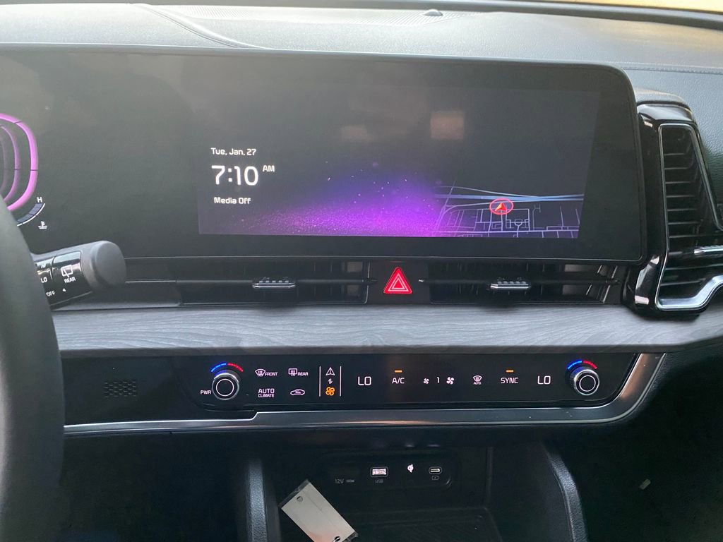 Used 2023 Kia Sportage X-Line w/ X-Line Premium Package image 16