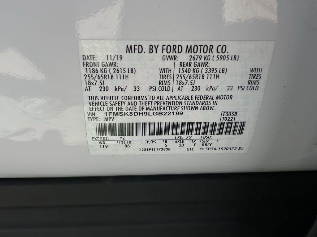 Used 2020 Ford Explorer XLT image 32