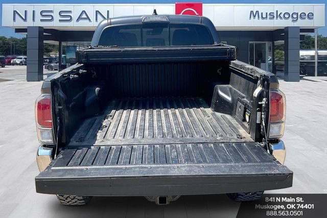 Used 2023 Toyota Tacoma TRD Off-Road AWD/4WD image 7
