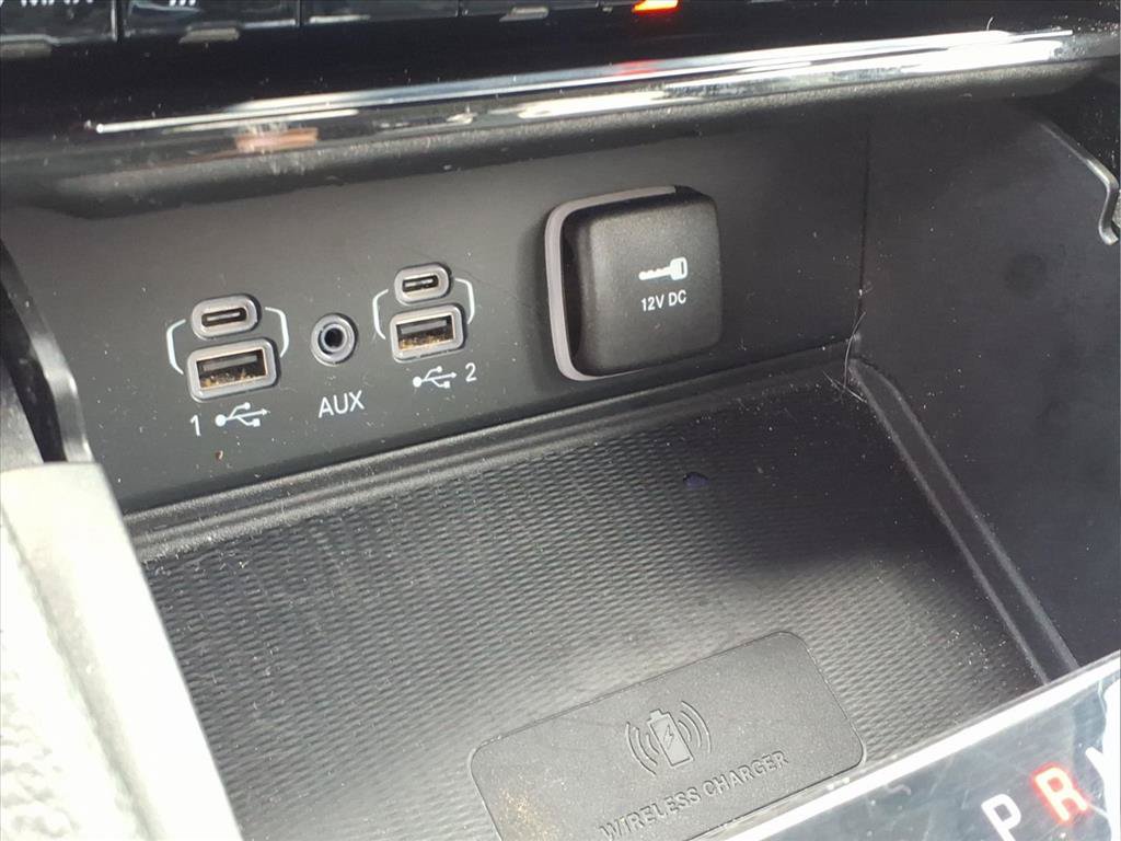 Used 2023 Jeep Grand Cherokee L Limited w/ Luxury Tech Group II AWD/4WD image 7