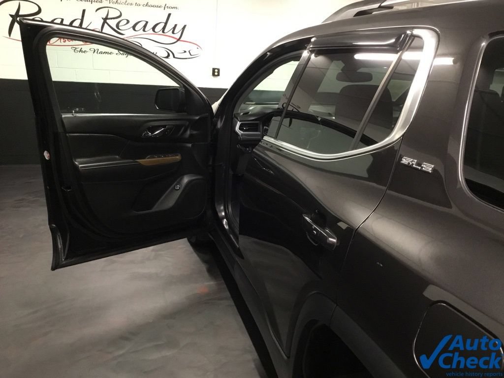 Used 2018 GMC Acadia SLE w/ LPO, Floor Liner Package AWD/4WD image 18