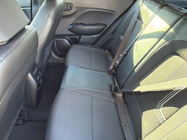 Used 2025 Hyundai Venue Limited FWD image 17