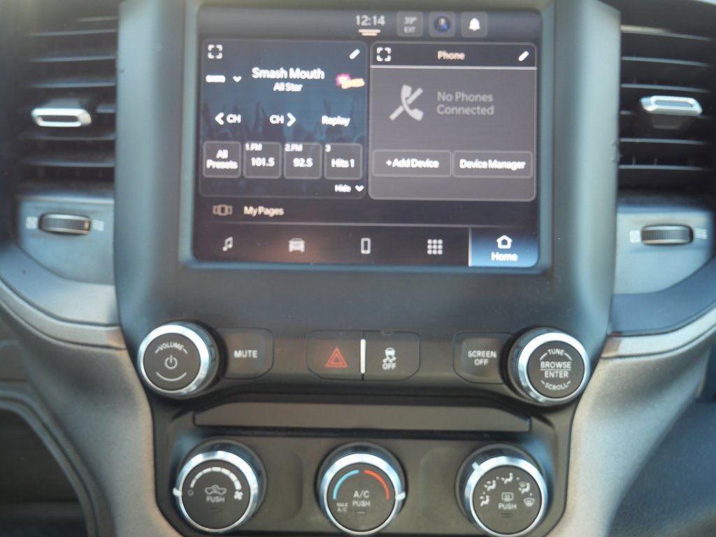 Used 2024 RAM 3500 Tradesman w/ Chrome Appearance Group image 22