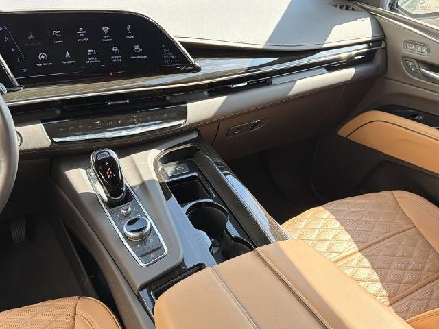 Certified 2023 Cadillac Escalade Premium Luxury w/ LPO, Radiant Package AWD/4WD image 27