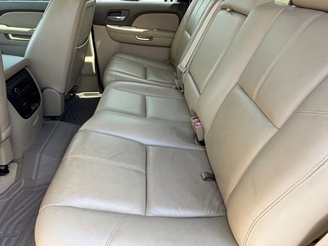 Used 2011 Chevrolet Avalanche LT w/ Luxury Package AWD/4WD image 13