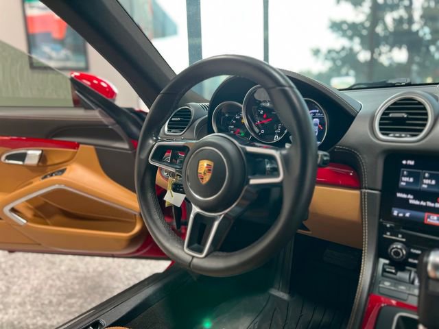 Used 2018 Porsche 718 Cayman Base image 25