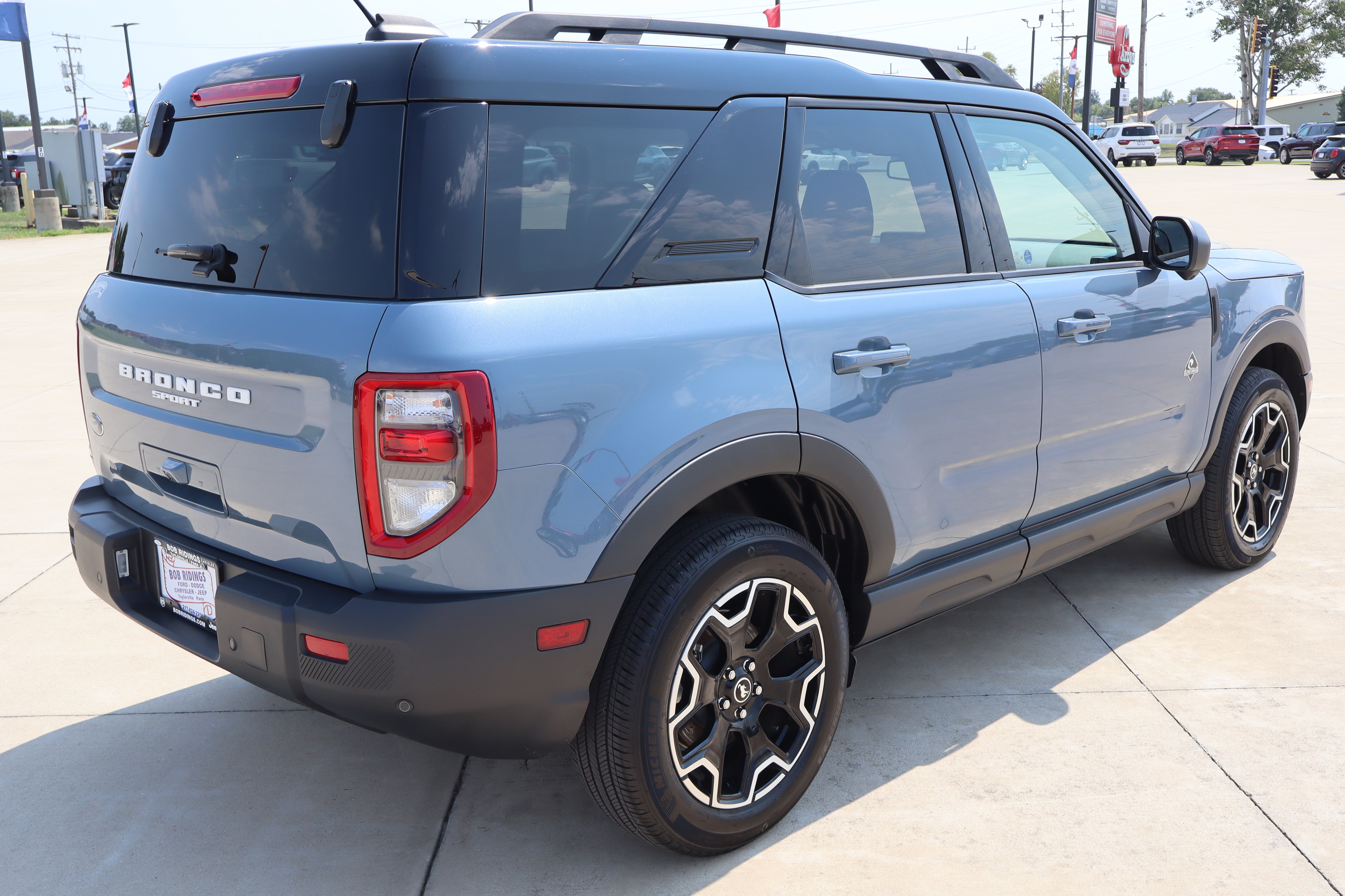 Used 2025 Ford Bronco Sport Outer Banks w/ Outer Banks Tech Package+ AWD/4WD image 5