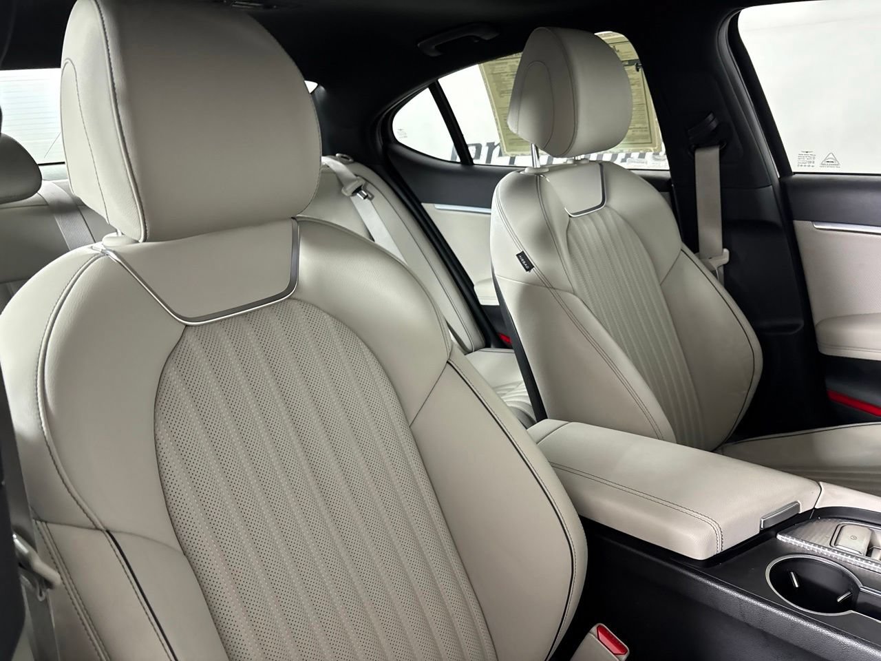 Used 2023 Genesis G70 2.0T w/ Sport Prestige Package AWD/4WD image 32