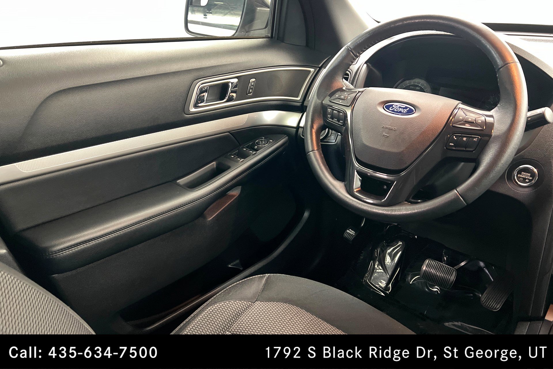 Used 2017 Ford Explorer XLT FWD image 11