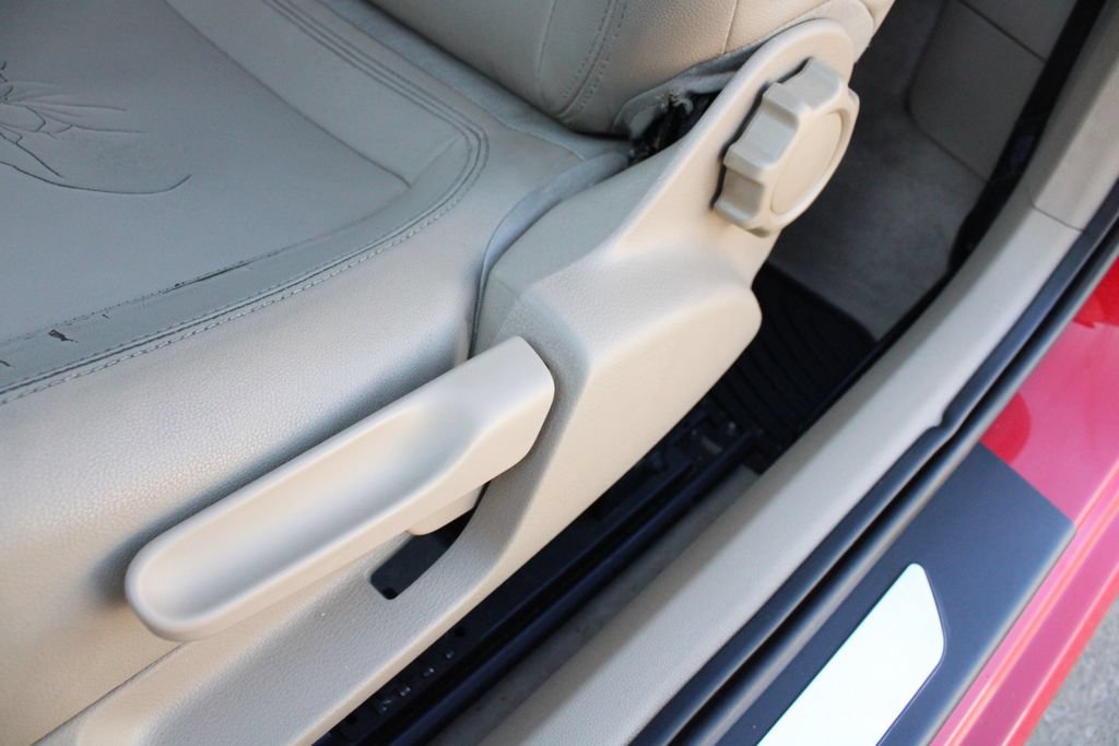 Used 2012 Volkswagen Beetle 2.5 FWD image 5