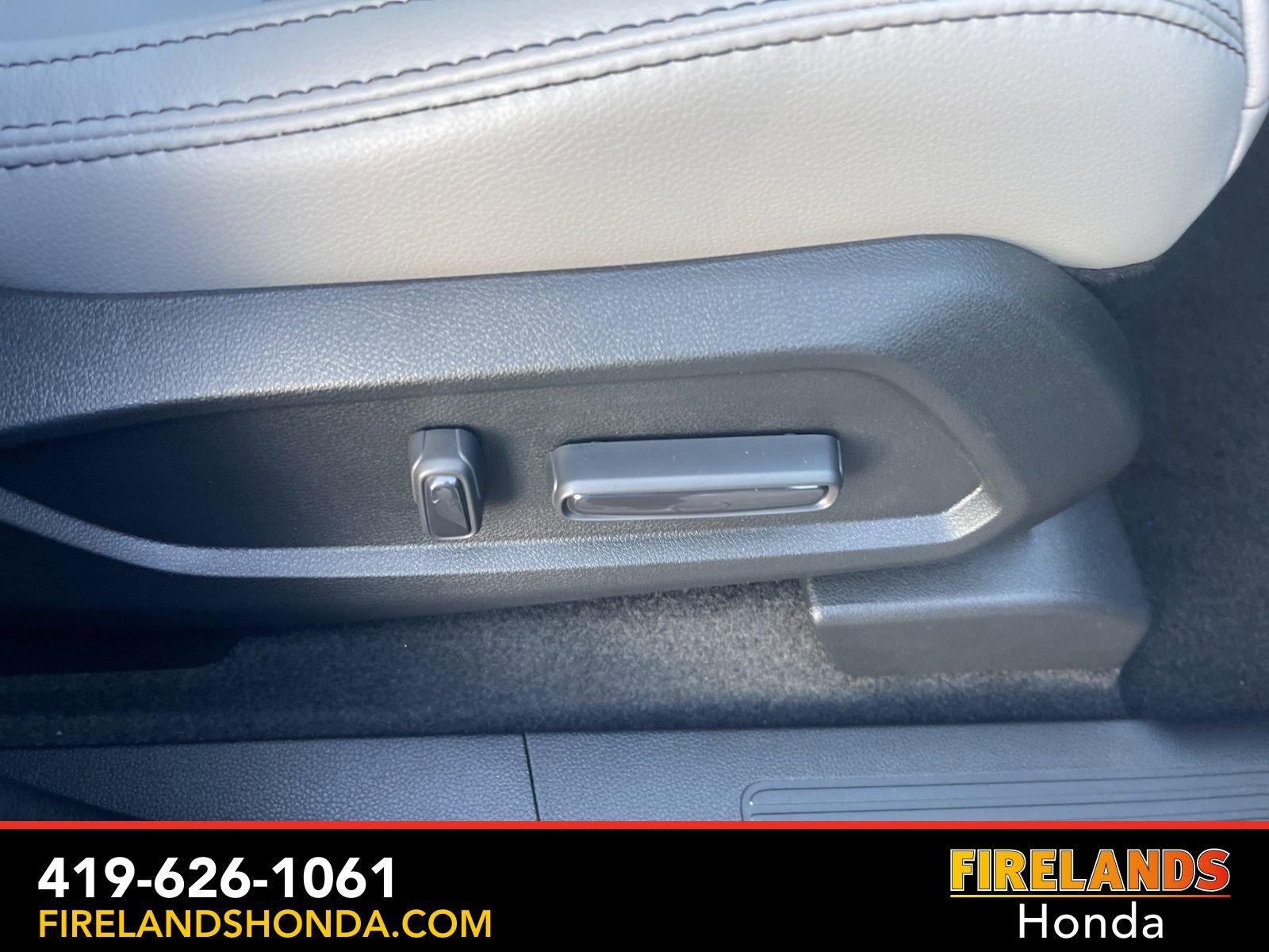 New 2025 Honda Pilot Touring image 13