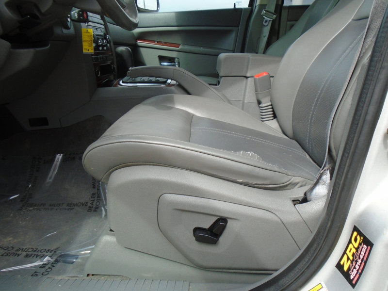 Used 2005 Jeep Grand Cherokee Limited AWD/4WD image 14