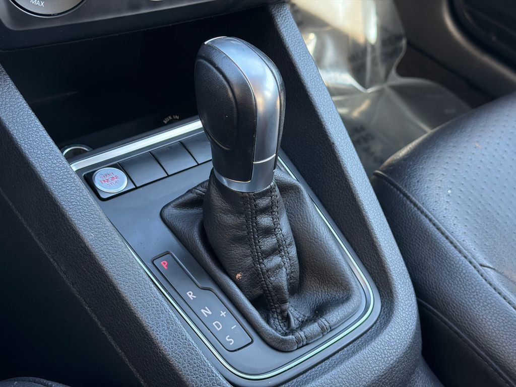 Used 2015 Volkswagen Jetta SE image 24