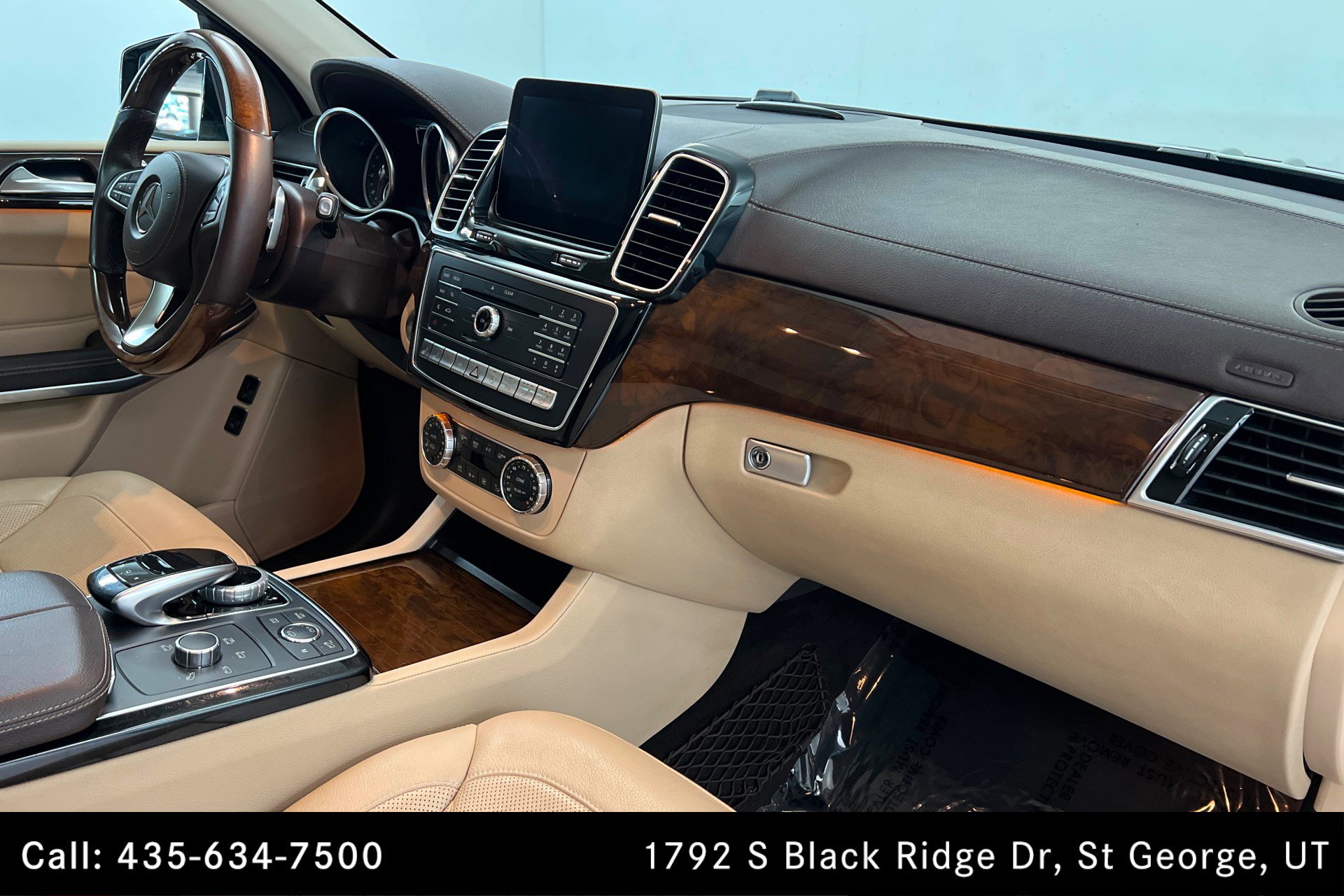 Used 2017 Mercedes-Benz GLS 550 4MATIC image 24