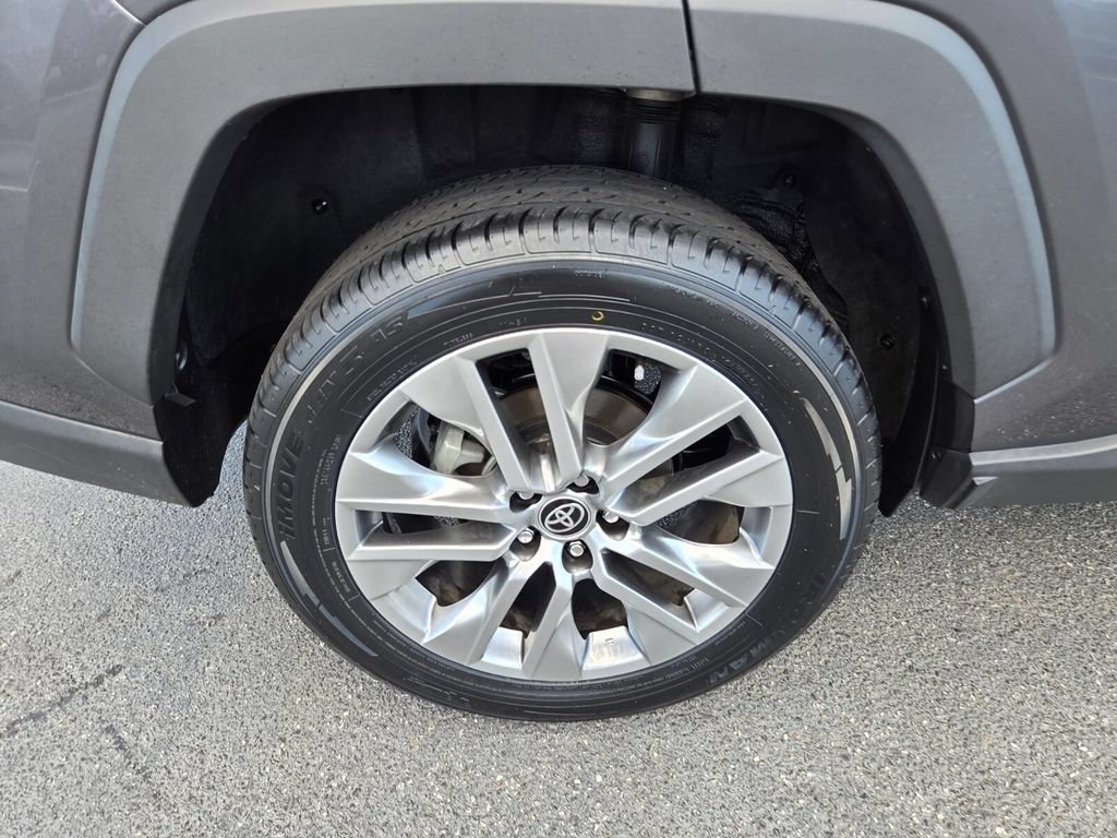 Certified 2022 Toyota RAV4 XLE Premium FWD image 16