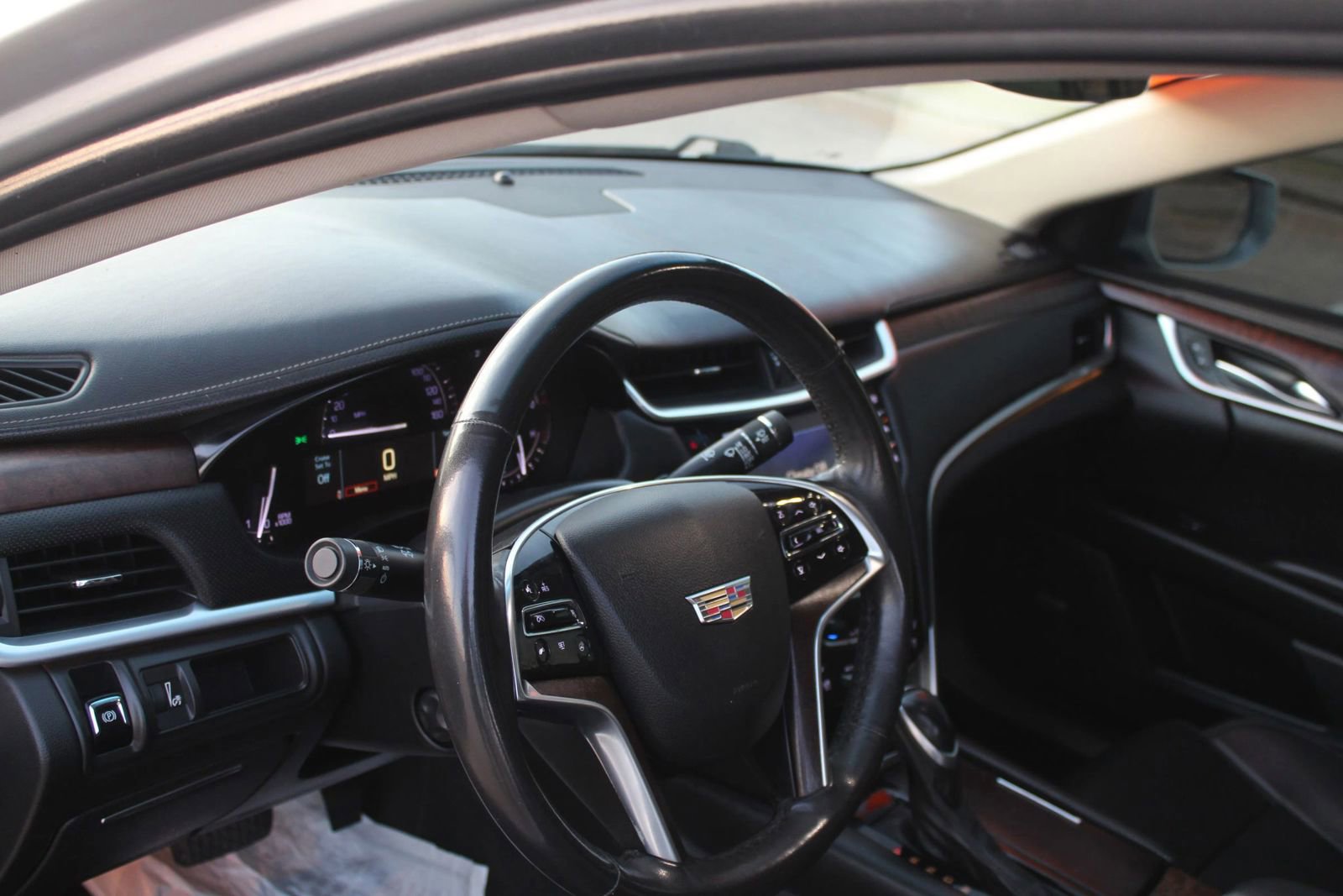 Used 2019 Cadillac XTS Luxury image 20