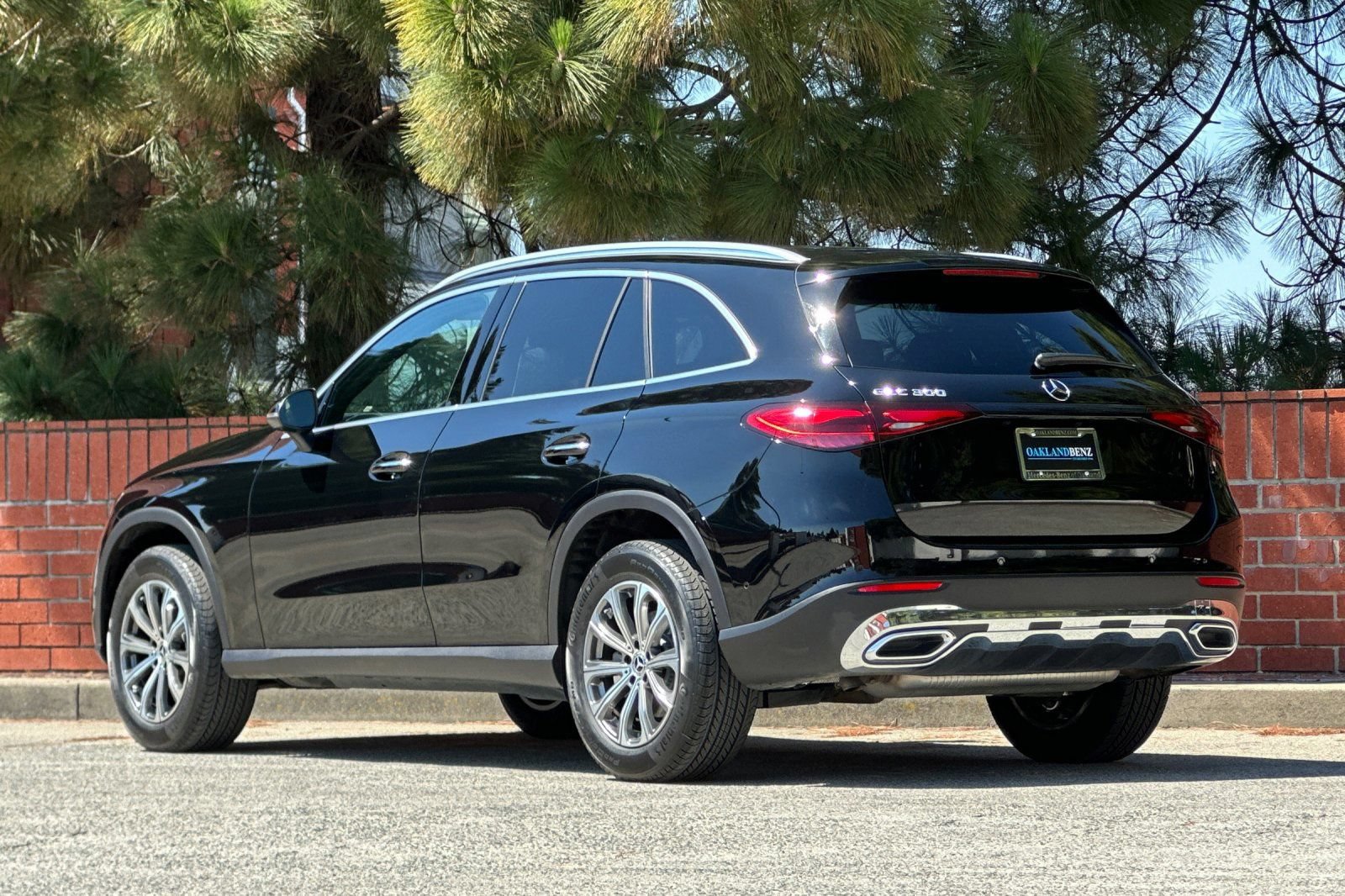 Used 2024 Mercedes-Benz GLC 300 image 7