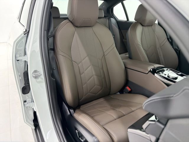 Used 2026 BMW 530i xDrive w/ Premium Package AWD/4WD image 19