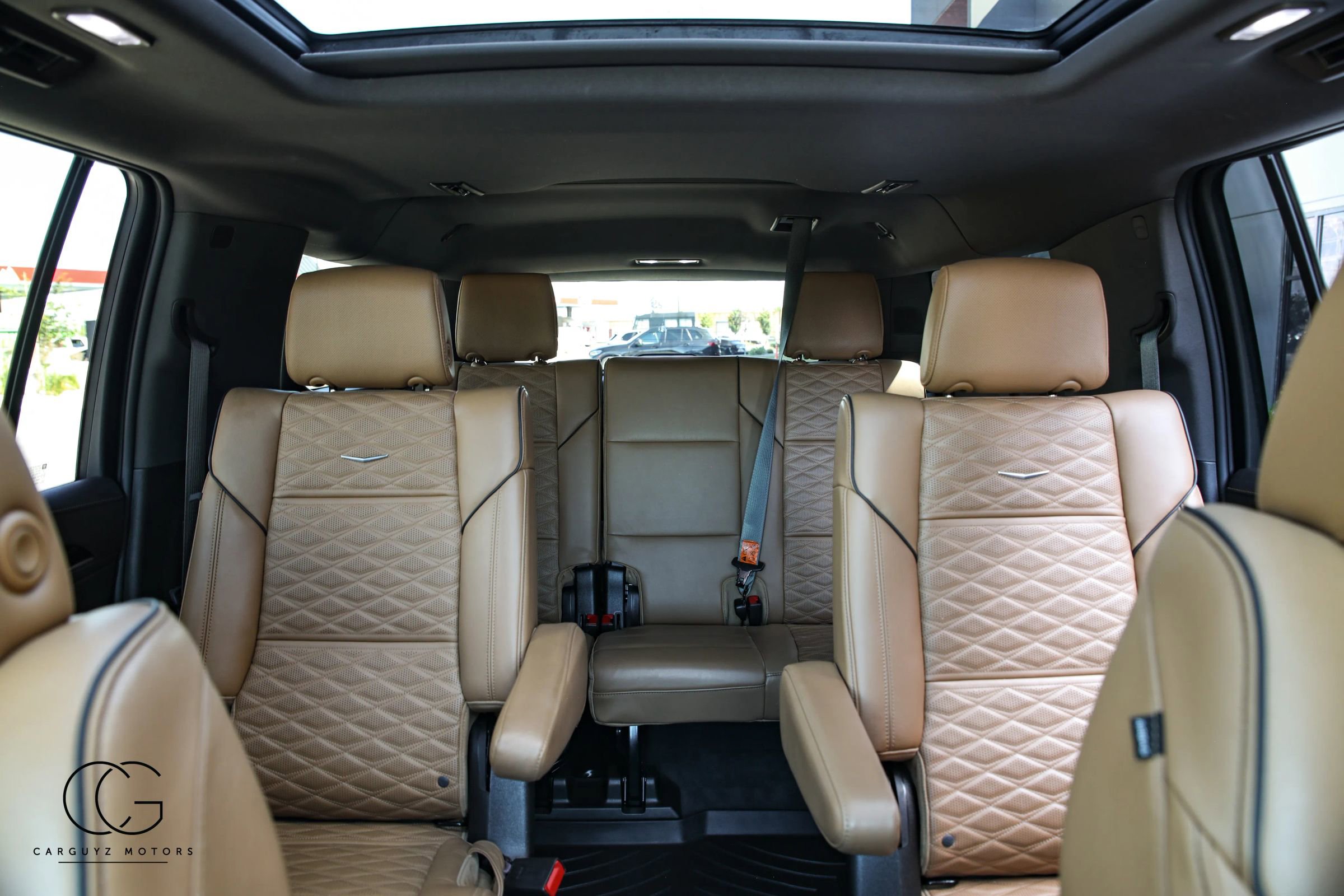 Used 2023 Cadillac Escalade ESV Sport w/ Touring Package AWD/4WD image 32
