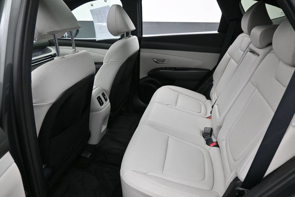 Used 2026 Hyundai Tucson Limited AWD/4WD image 13