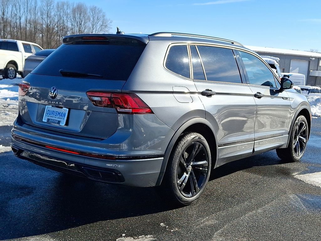 Used 2024 Volkswagen Tiguan SE R-Line image 6