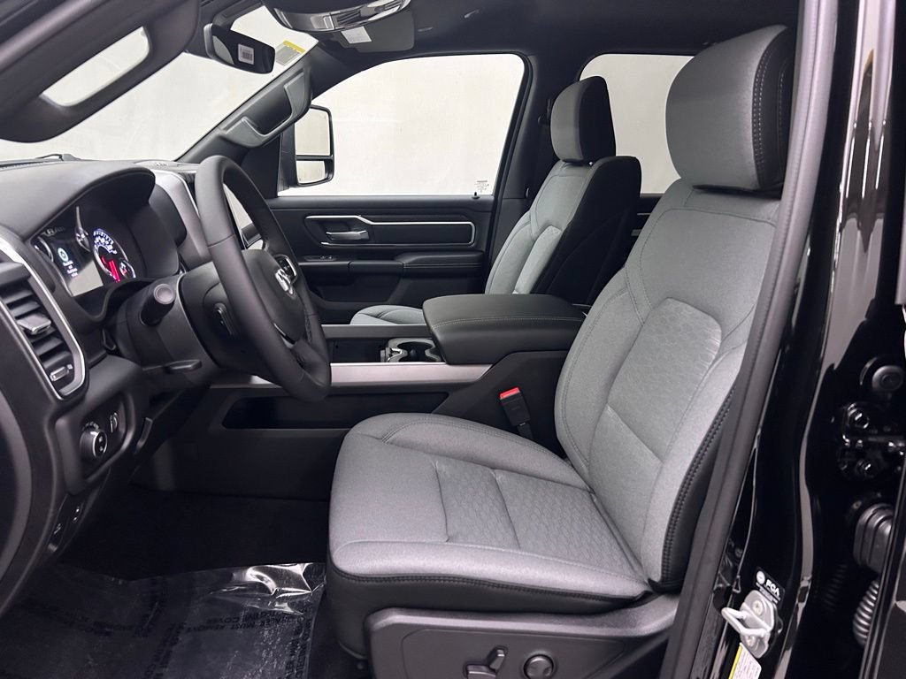 New 2026 RAM 1500 Big Horn AWD/4WD image 12