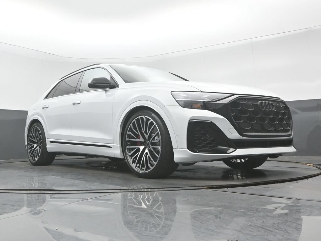 Used 2024 Audi SQ8 Premium Plus w/ S Sport Package AWD/4WD image 28