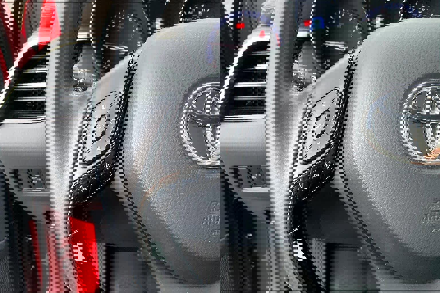 Used 2022 Toyota C-HR Limited image 20