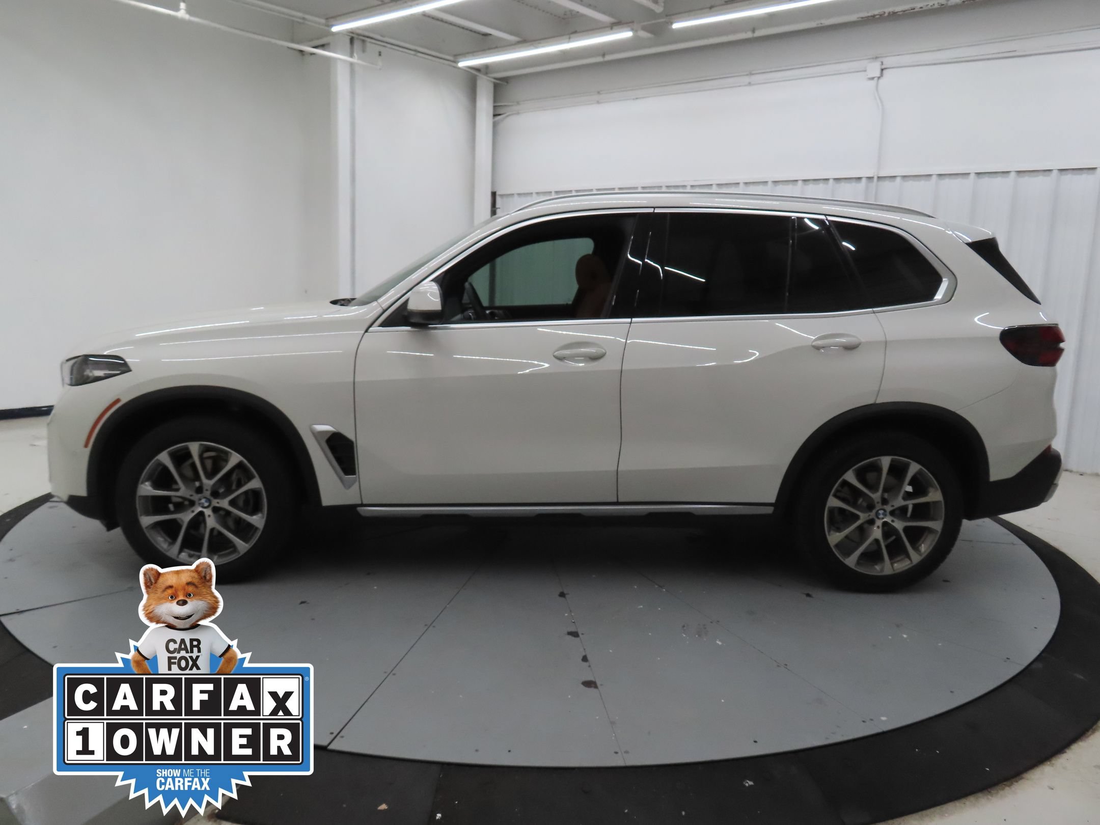 Used 2024 BMW X5 sDrive40i w/ Parking Assistance Package RWD image 7