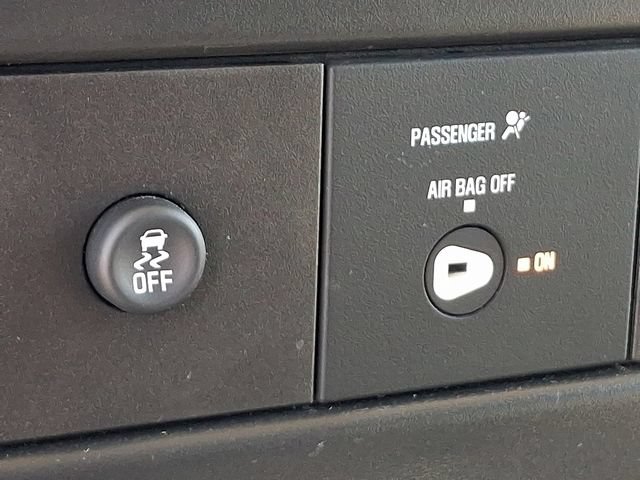 Used 2026 Chevrolet Express 3500 w/ Driver Convenience Package RWD image 17