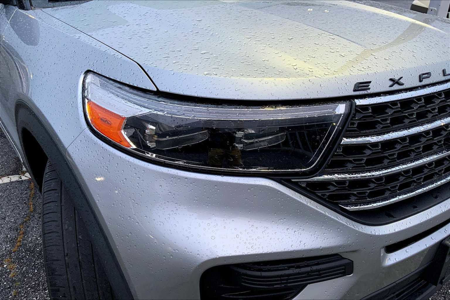 Used 2022 Ford Explorer XLT image 49