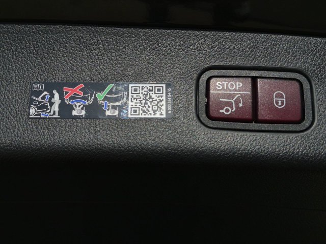 Certified 2026 Mercedes-Benz GLC 300 image 10