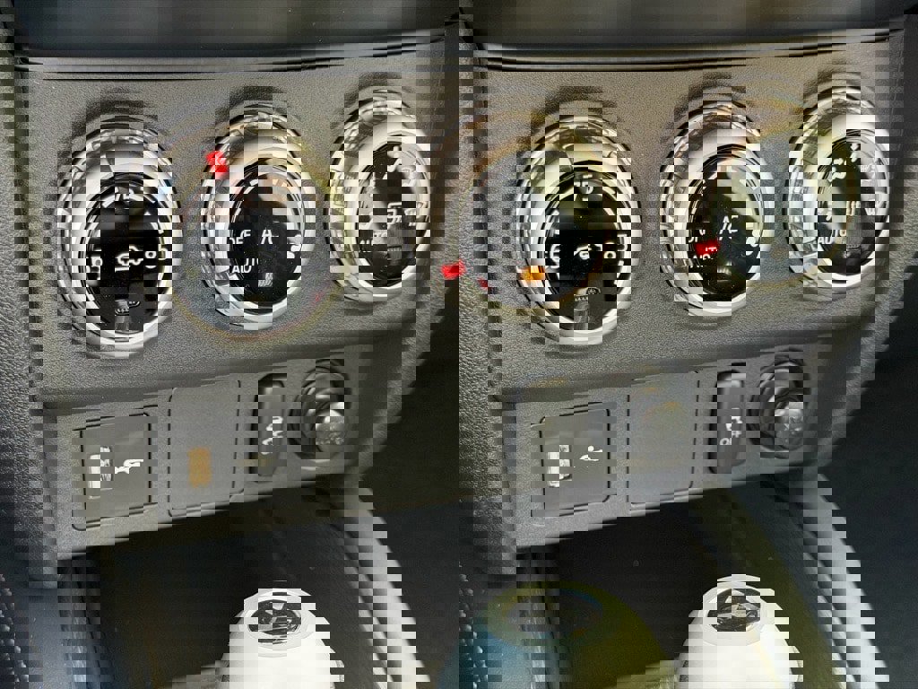 New 2025 Mitsubishi Outlander Sport ES image 29