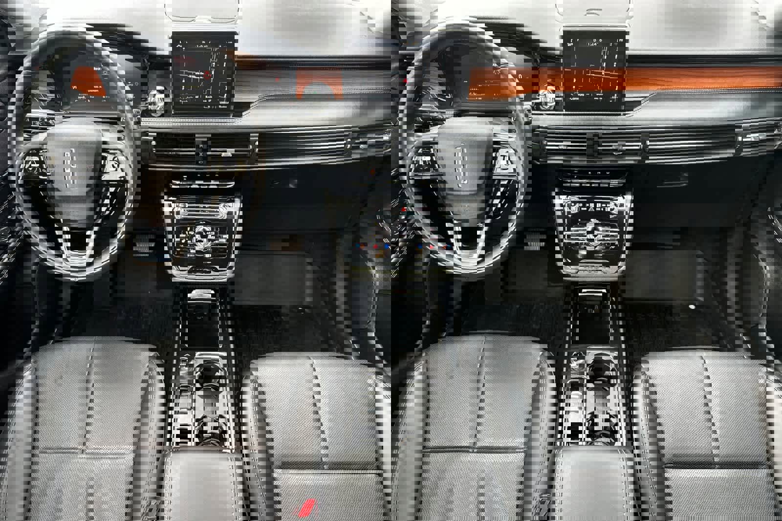 Certified 2022 Lincoln Corsair Reserve w/ Equipment Group 201A image 3