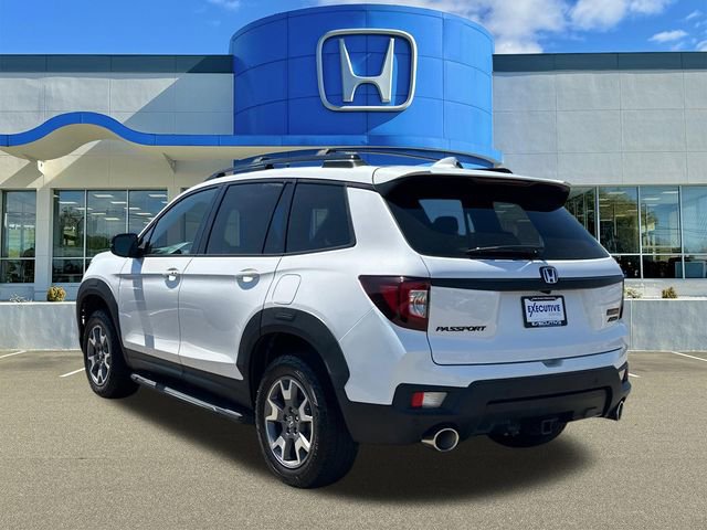 Used 2023 Honda Passport TrailSport image 4