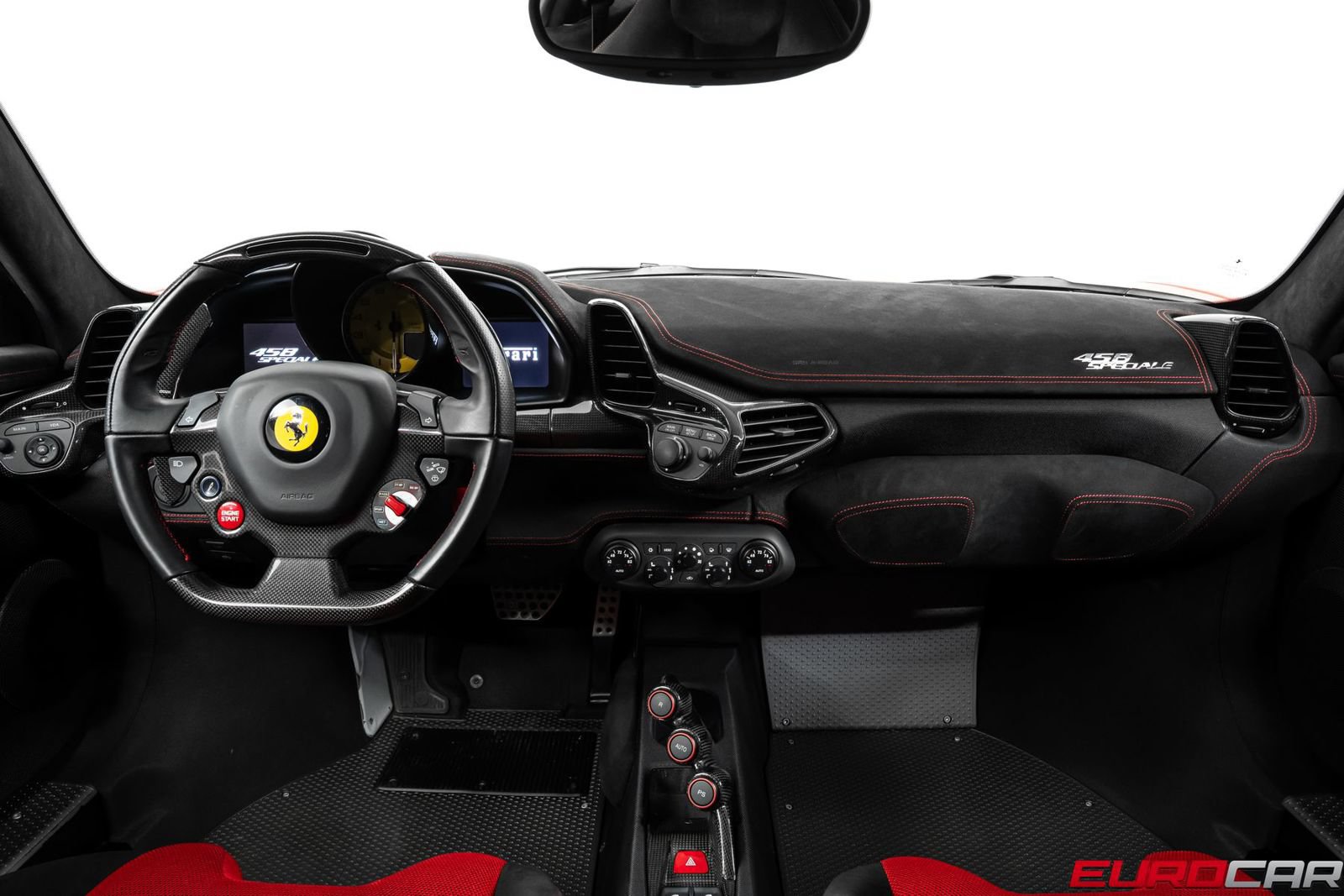 Used 2015 Ferrari 458 Speciale Coupe RWD image 32