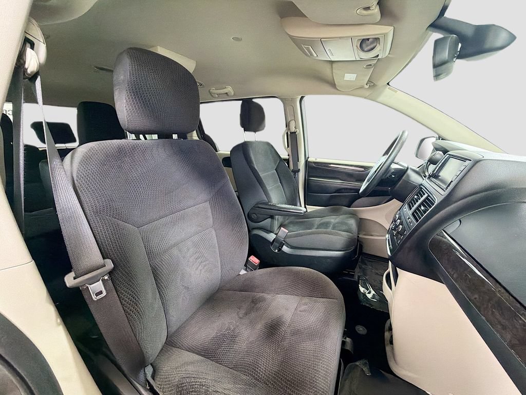 Used 2019 Dodge Grand Caravan SE w/ UConnect Hands-Free Group FWD image 28