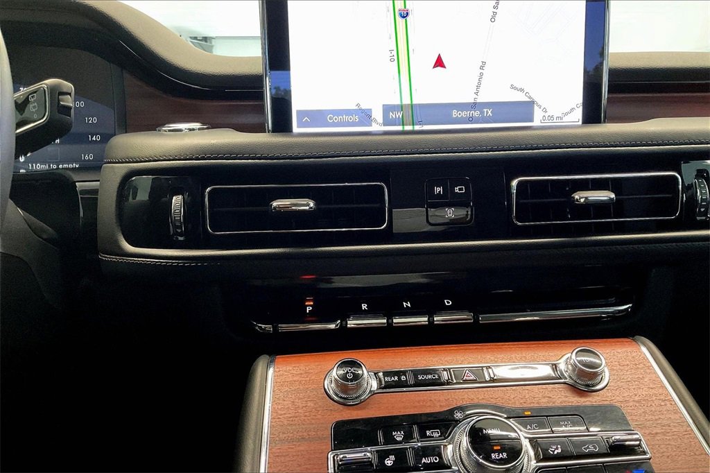 Used 2024 Lincoln Aviator Reserve w/ Equipment Group 201A image 32