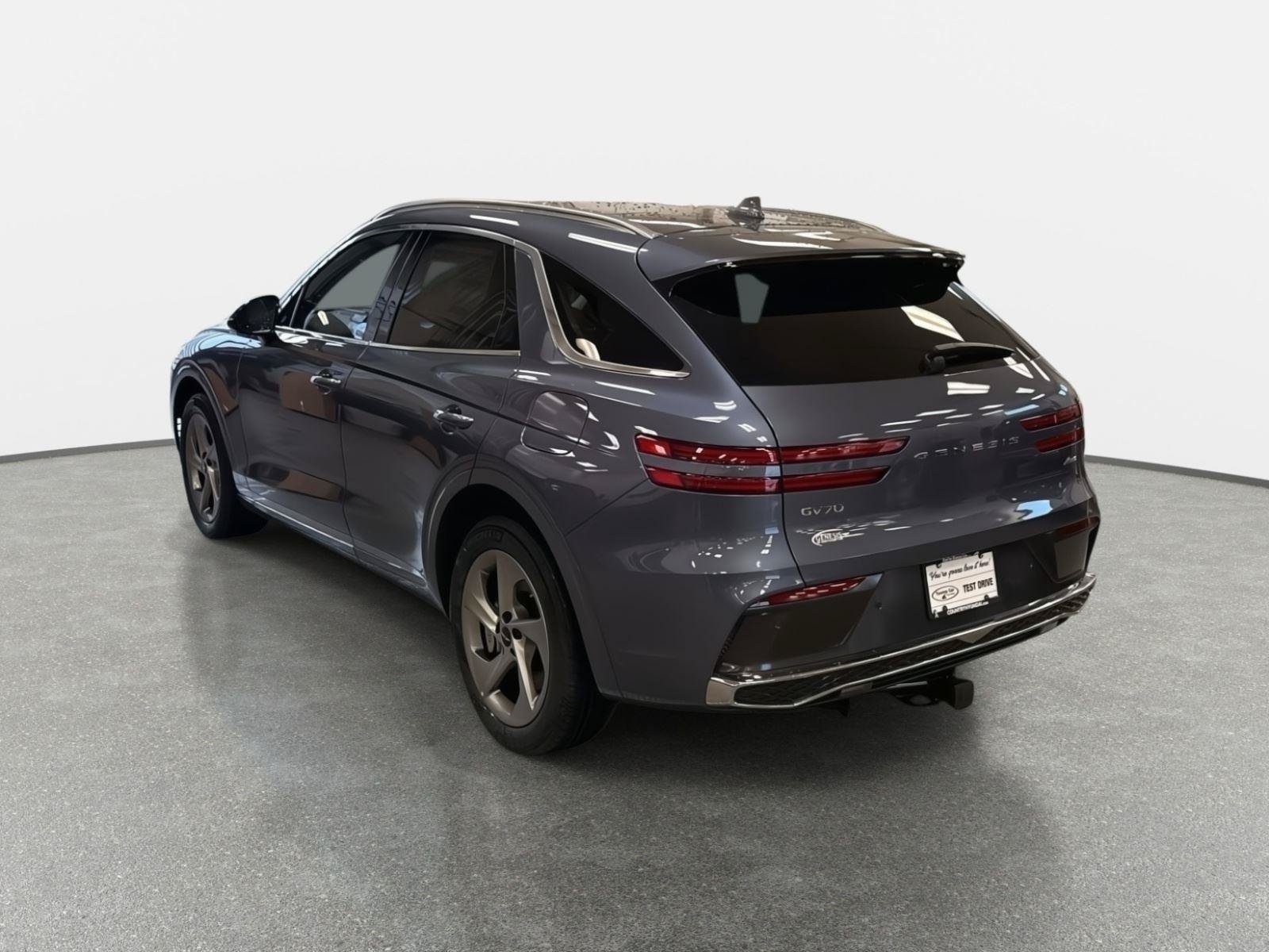 Used 2026 Genesis GV70 2.5T Select AWD/4WD image 7
