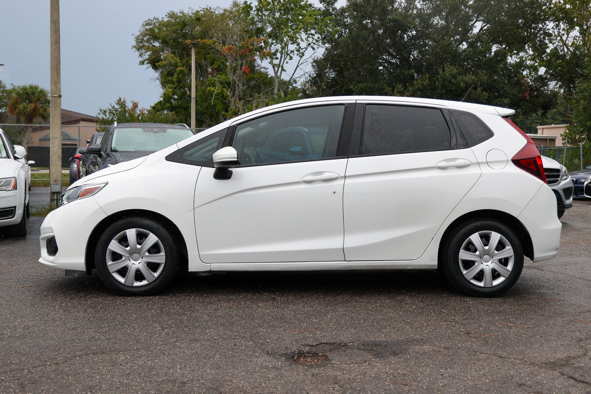 Used 2019 Honda Fit LX image 4