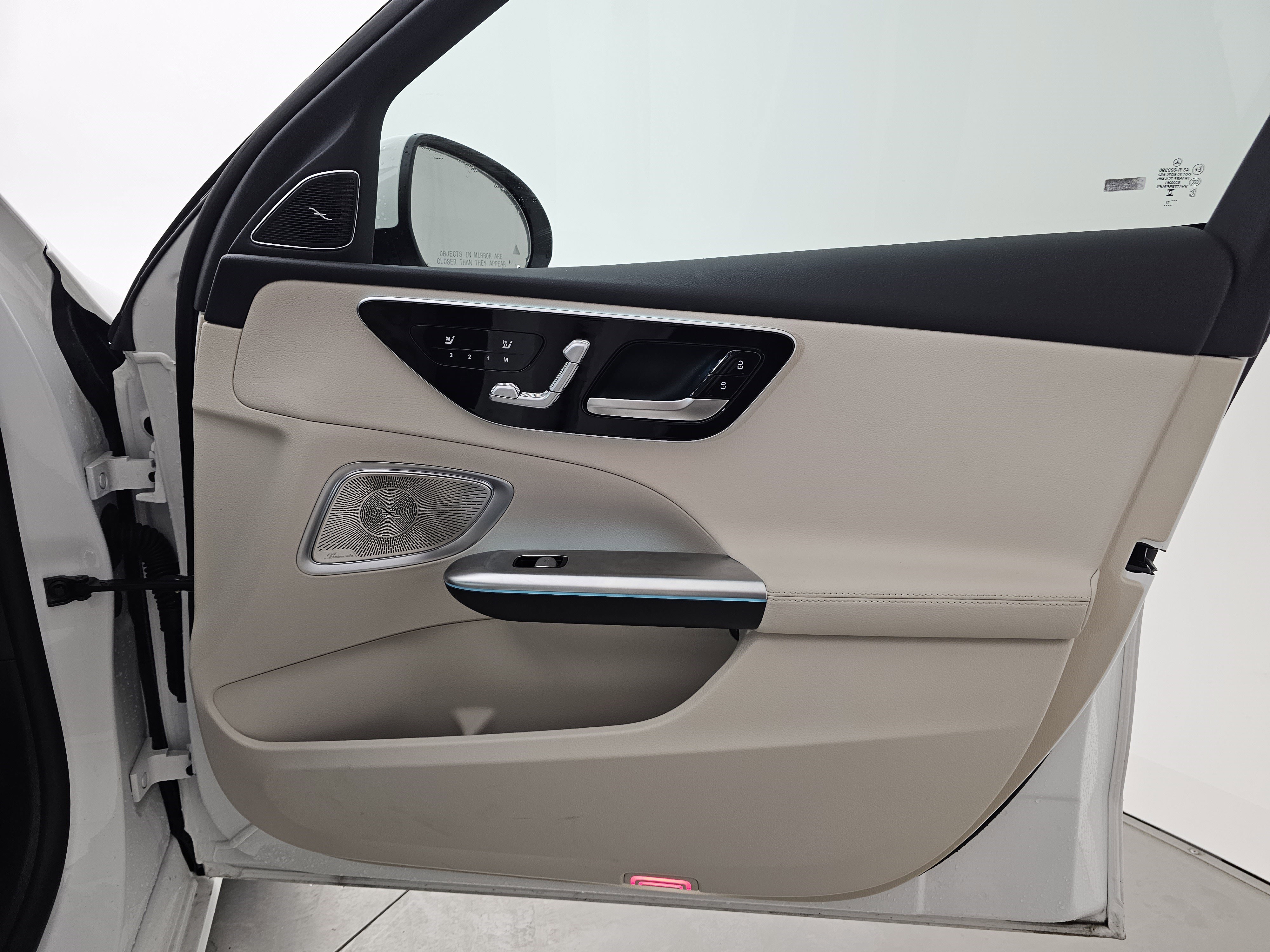 Used 2025 Mercedes-Benz C 300 4MATIC Sedan image 16