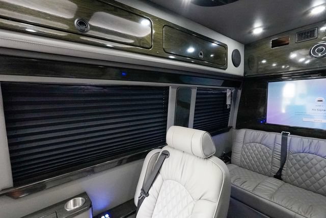 Used 2018 Mercedes-Benz Sprinter 3500 image 84