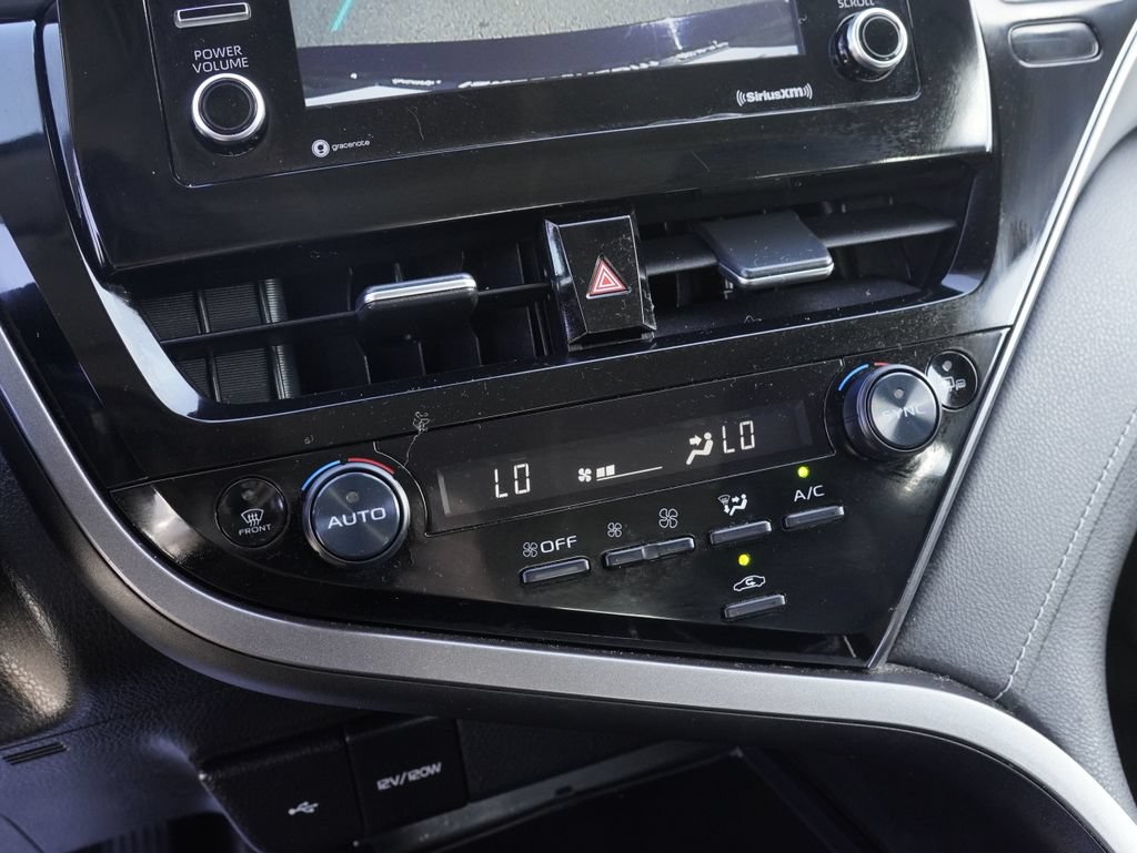 Used 2023 Toyota Camry SE FWD image 17