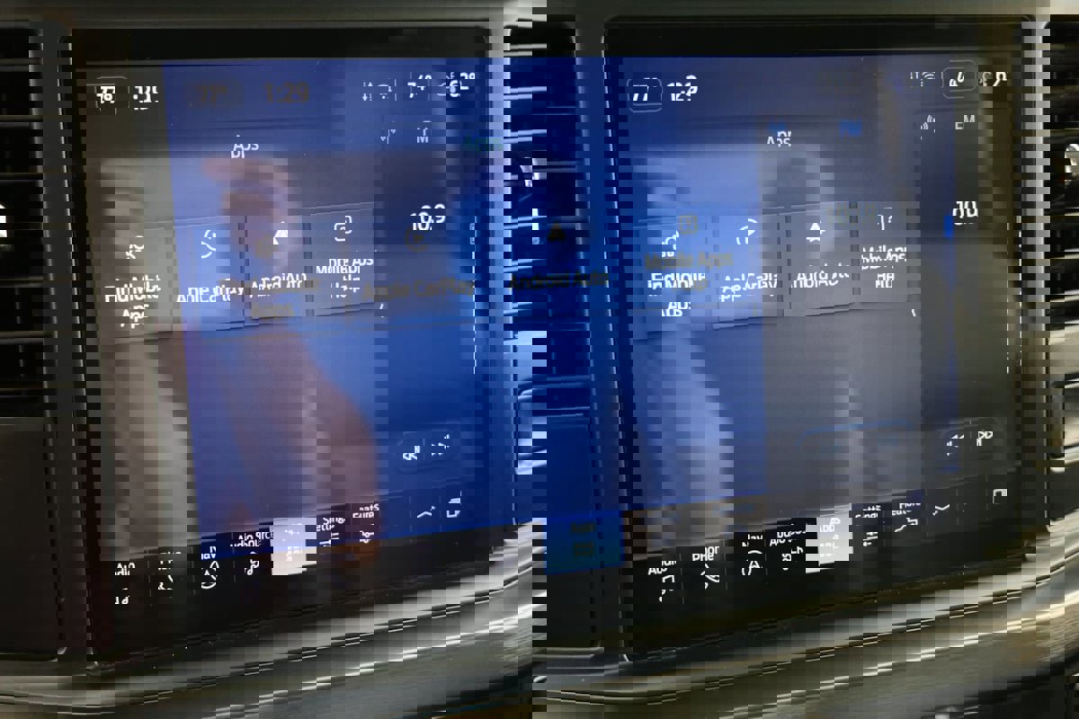 Used 2025 Ford F350 Lariat w/ Chrome Package image 51