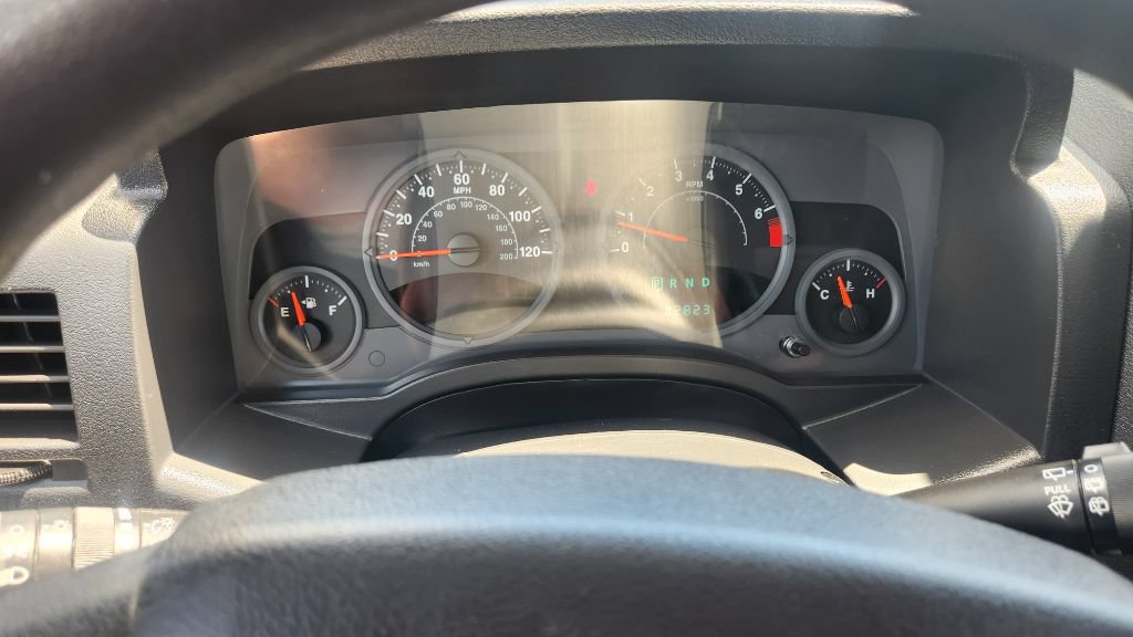 Used 2008 Jeep Compass Sport FWD image 19