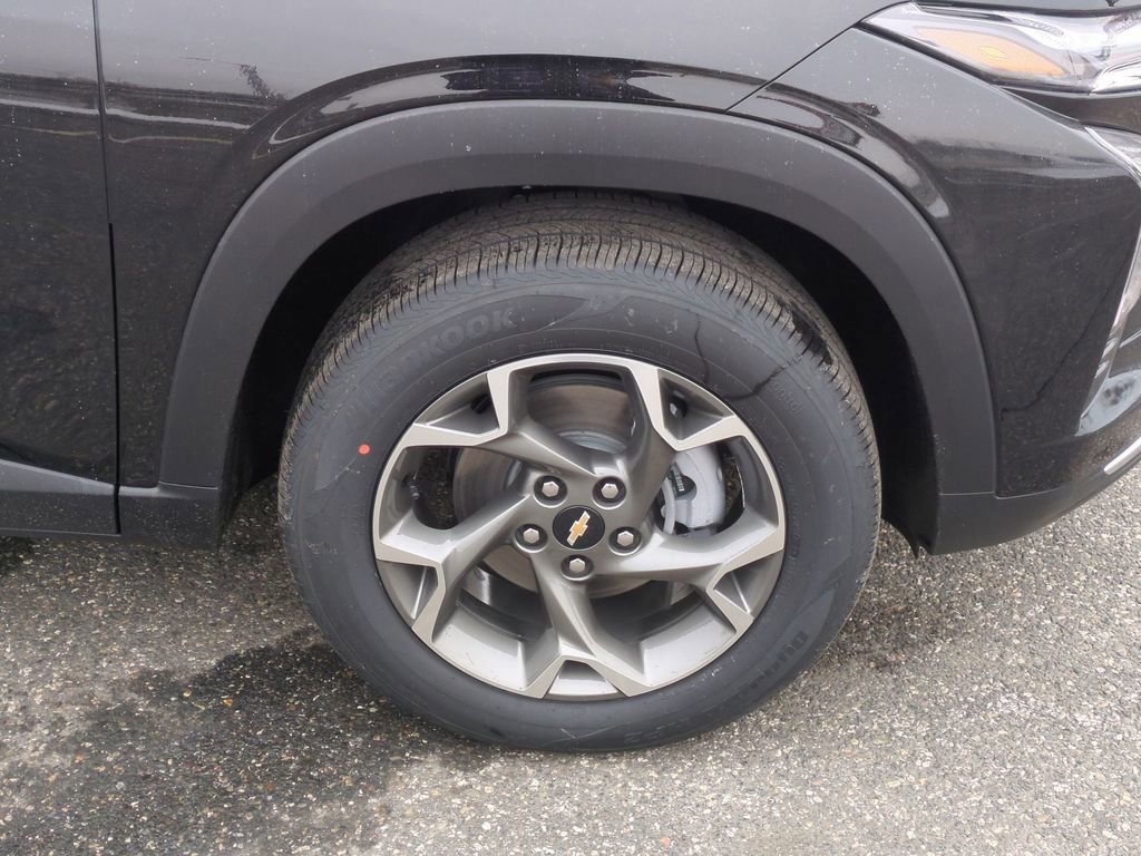 New 2026 Chevrolet Trax LT w/ Driver Confidence Package image 24