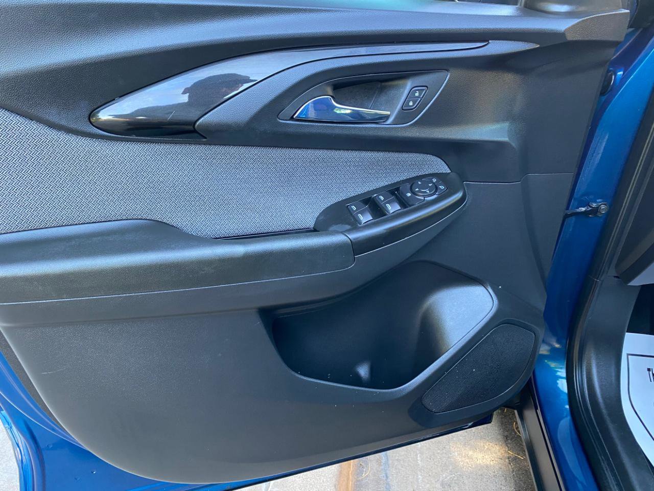 Used 2021 Chevrolet TrailBlazer LS image 26